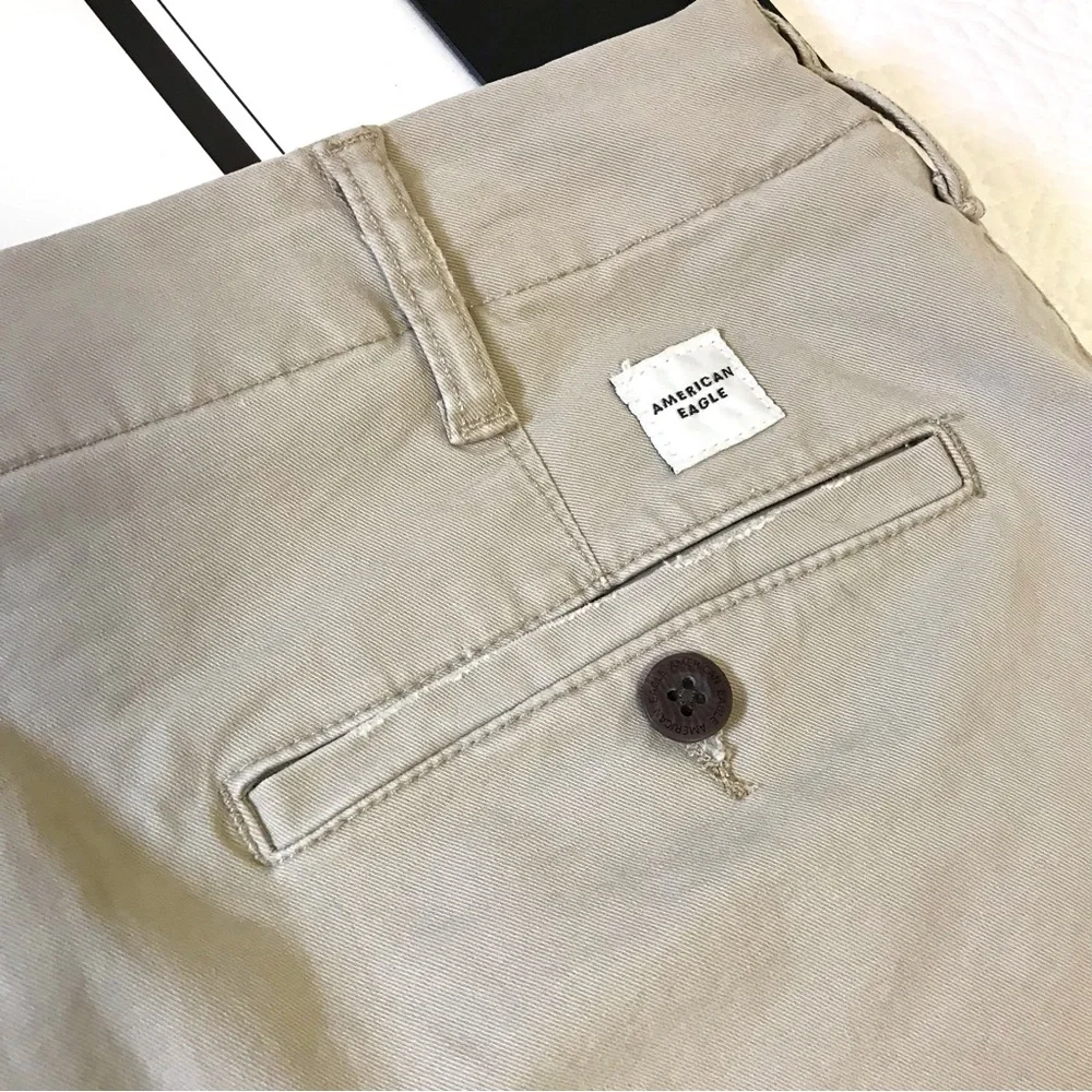 NWT American Eagle Lived In Khakis 32x33